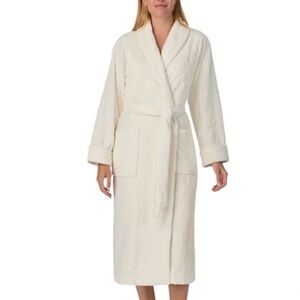 Room Service Women's Cable Texture Plush Robe